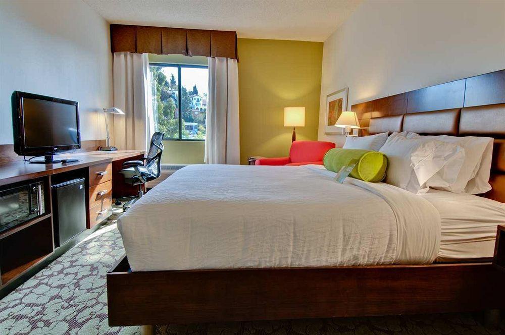 Hilton Garden Inn Los Angeles / Hollywood Dış mekan fotoğraf